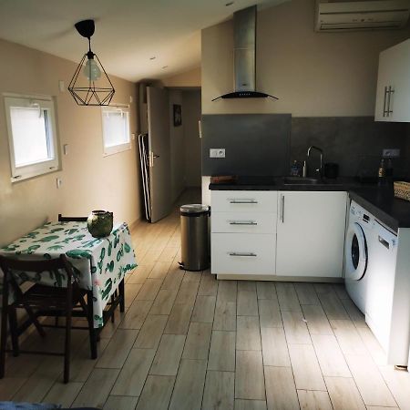 Lacapte & Sun Apartment อิแยร์ ภายนอก รูปภาพ